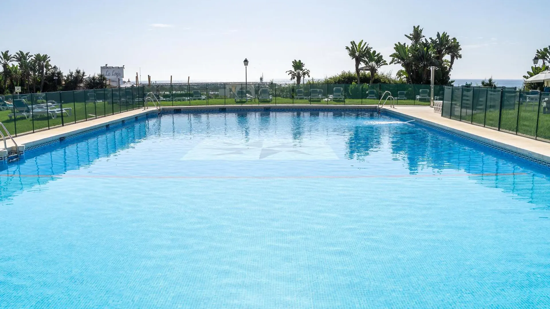 Apartment Beachfront Puerto Cabopino Marbella